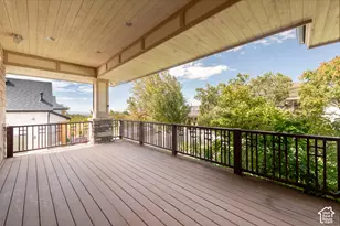 2807 E Saint Marys Way S, Salt Lake City, UT 84108 - Photo 17