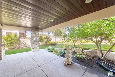 2807 E Saint Marys Way S, Salt Lake City, UT 84108 - Photo 43
