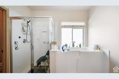 248 E Gold Leaf Cir, Draper, UT 84020 - Photo 13