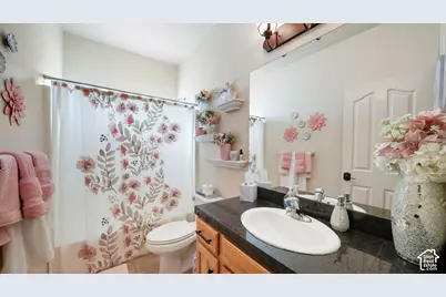 248 E Gold Leaf Cir, Draper, UT 84020 - Photo 17
