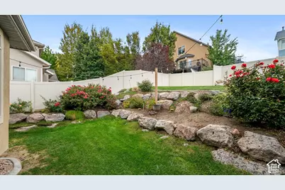 248 E Gold Leaf Cir, Draper, UT 84020 - Photo 29