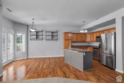 247 E Sunshine Dr, Saratoga Springs, UT 84045 - Photo 11