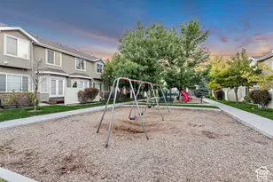 247 E Sunshine Dr, Saratoga Springs, UT 84045 - Photo 37