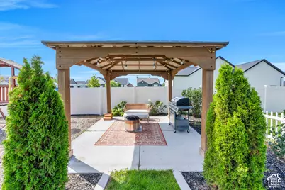 4822 N Canaan Peak Dr, Eagle Mountain, UT 84005 - Photo 35