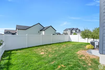 4822 N Canaan Peak Dr, Eagle Mountain, UT 84005 - Photo 33