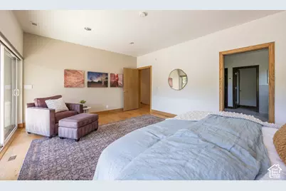 5632 E Pioneer Fork Rd, Salt Lake City, UT 84108 - Photo 25