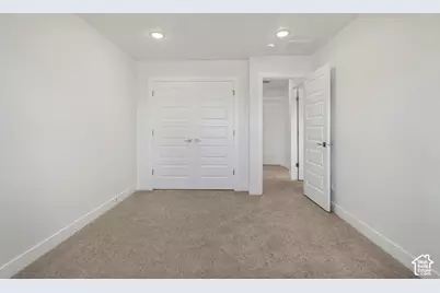 2907 E Dreyden Ln, Eagle Mountain, UT 84005 - Photo 35