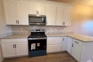 700 N Main St, Washington, UT 84780 - Photo 11