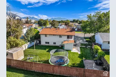 52 W 220 S, Orem, UT 84058 - Photo 9