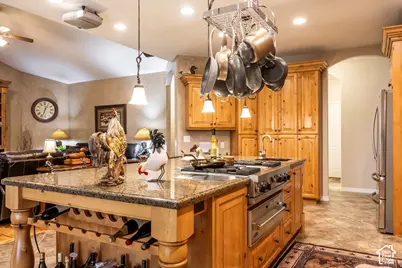 11469 S Tara Woods Ln, South Jordan, UT 84095 - Photo 15