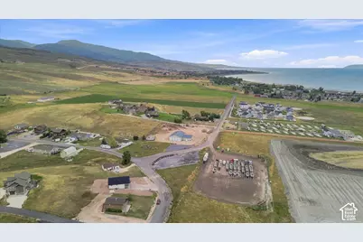 2513 S Country Club Dr #22, Garden City, UT 84028 - Photo 43