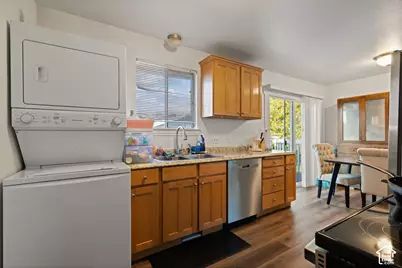 986 W 750 N, Orem, UT 84057 - Photo 7