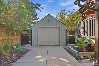 3218 S 1575 E, Salt Lake City, UT 84106 - Photo 39