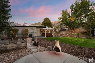 8678 S Mount Majestic Rd, Sandy, UT 84093 - Photo 35