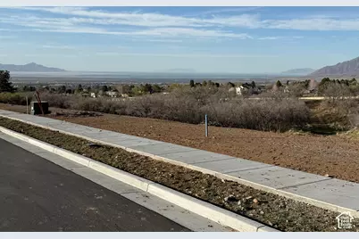 578 E Yorkshire Dr, Tooele, UT 84074 - Photo 9