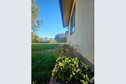 2258 N 750 W, Harrisville, UT 84414 - Photo 5