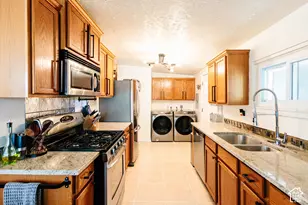 924 N 500 E, North Salt Lake, UT 84054 - Photo 7