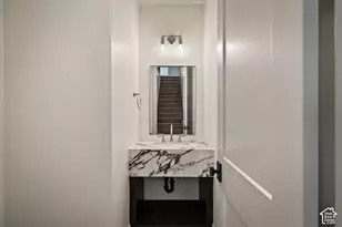 443 W 400 N, Salt Lake City, UT 84103 - Photo 13