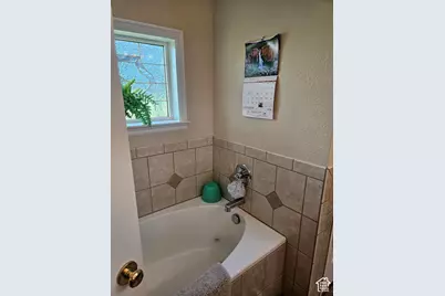1129 N 3000 W, Roosevelt, UT 84066 - Photo 11