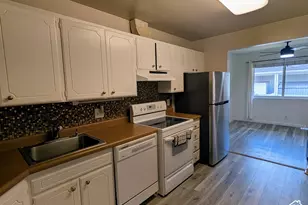2203 E Carriage Ln S, Holladay, UT 84117 - Photo 9