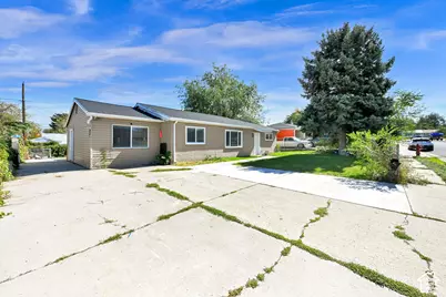 4945 S 4900 W, Kearns, UT 84118 - Photo 13