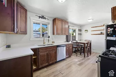 160 W 350 N, Clearfield, UT 84015 - Photo 9