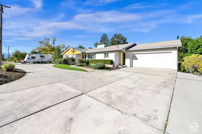 4230 S 2700 E, Holladay, UT 84124 - Photo 25