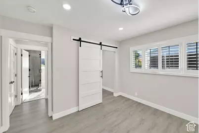 4230 S 2700 E, Holladay, UT 84124 - Photo 11
