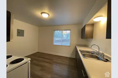 110 E 2250 S, Bountiful, UT 84010 - Photo 7