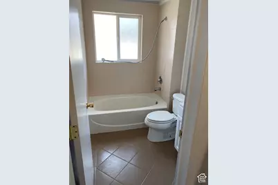 110 E 2250 S, Bountiful, UT 84010 - Photo 17