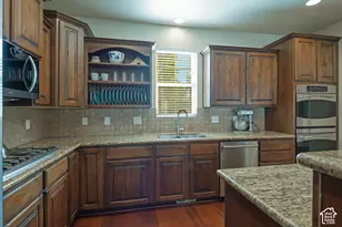 4371 W Iron Mountain Dr, South Jordan, UT 84009 - Photo 17