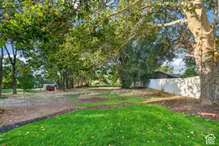 147 Center St, Clearfield, UT 84015 - Photo 9