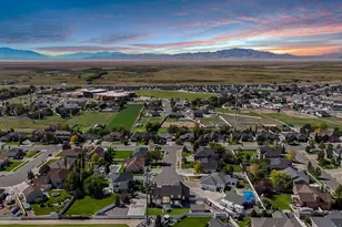 1541 W 975 S, Layton, UT 84041 - Photo 57