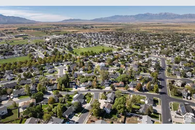 119 Spyglass Dr, Stansbury Park, UT 84074 - Photo 39