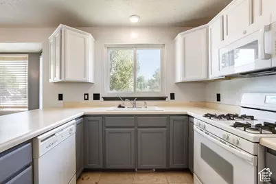 119 Spyglass Dr, Stansbury Park, UT 84074 - Photo 13