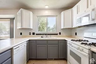 119 Spyglass Dr, Stansbury Park, UT 84074 - Photo 15