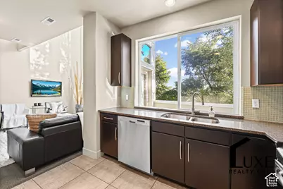10398 S Clarks Hill Dr #109, South Jordan, UT 84009 - Photo 9