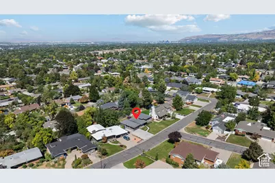 4284 S Vallejo Dr E, Holladay, UT 84117 - Photo 51