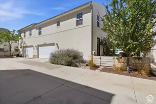 10608 S Redknife Dr, South Jordan, UT 84009 - Photo 3