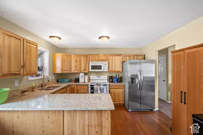 4024 W 6200 S, Kearns, UT 84118 - Photo 7