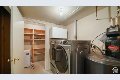 2096 S 1600 W, Woods Cross, UT 84087 - Photo 19