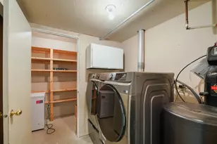 2096 S 1600 W, Woods Cross, UT 84087 - Photo 19