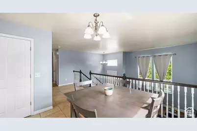 2096 S 1600 W, Woods Cross, UT 84087 - Photo 7