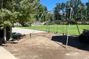 7555 S Michelle Way, Cottonwood Heights, UT 84093 - Photo 41