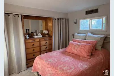 146 E Gardena Ave S, Salt Lake City, UT 84115 - Photo 5