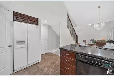 3949 W Sienna Dune Dr, South Jordan, UT 84009 - Photo 15