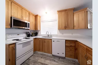 414 E 500 S #A-B, American Fork, UT 84003 - Photo 9