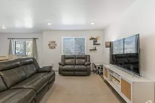 344 N Starboard Ln, Saratoga Springs, UT 84045 - Photo 7