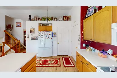 288 E 1375 N, Layton, UT 84041 - Photo 5