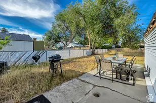 245 N 4th St, Tooele, UT 84074 - Photo 7